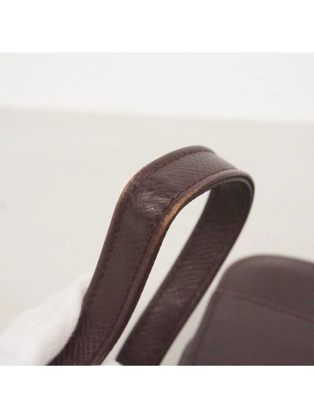 Louis Vuitton Clutch Taiga Baikal Acajou